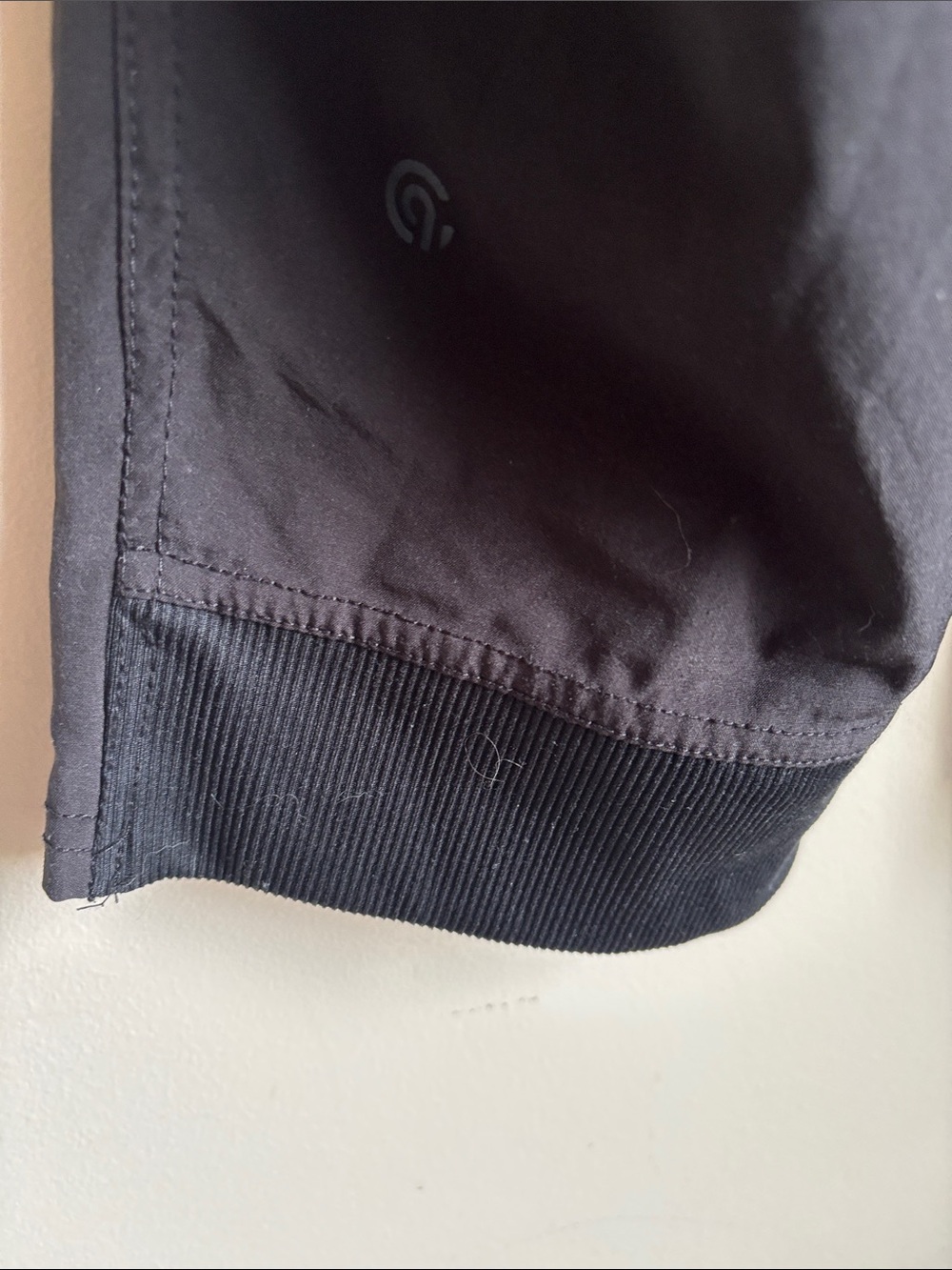 Women’s Black Drawstring Casual capris - Picture 3 of 4